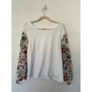 Umgee Floral Embroidered Sheer Sleeve Top Size Large